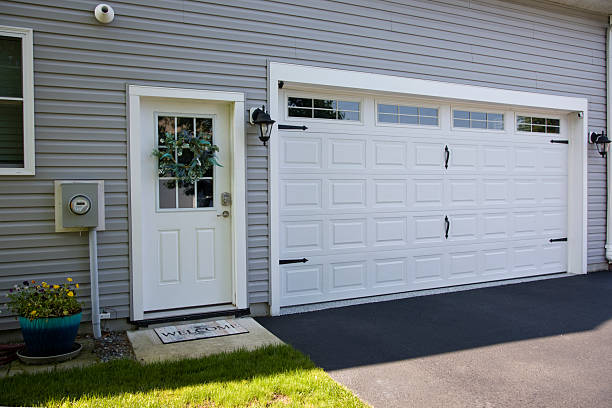 24/7 Emergency Garage Door Panel Replacement experts in McKeesport, PA
